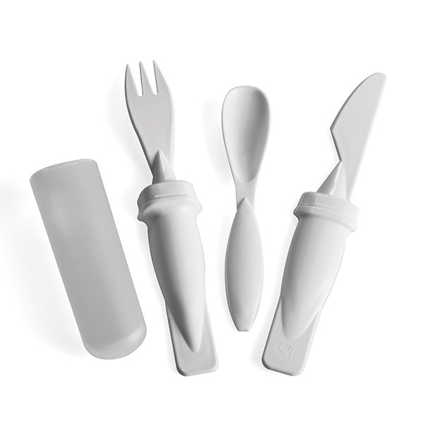 Set includes 1 fork ● 1 knife ● 1 spoon.