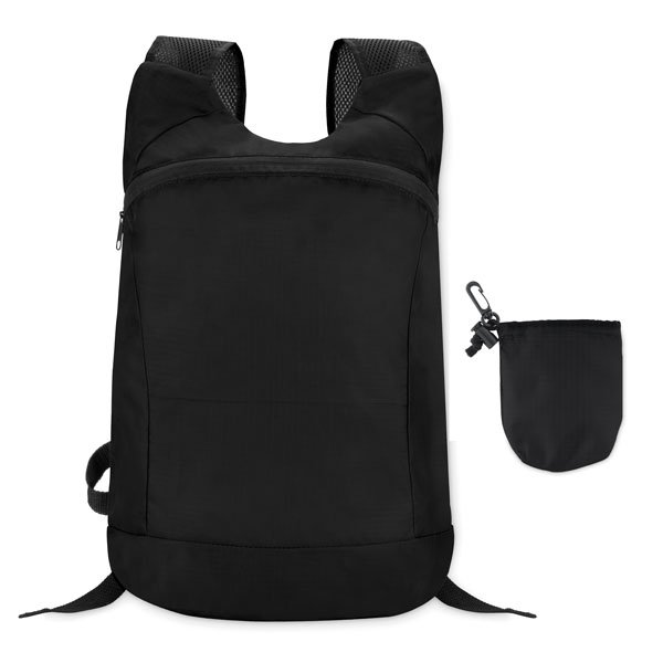 Foldable sports rucksack ● in ripstop polyester ● with zipped front opening ● mesh shoulder strap ● detachable pouch.